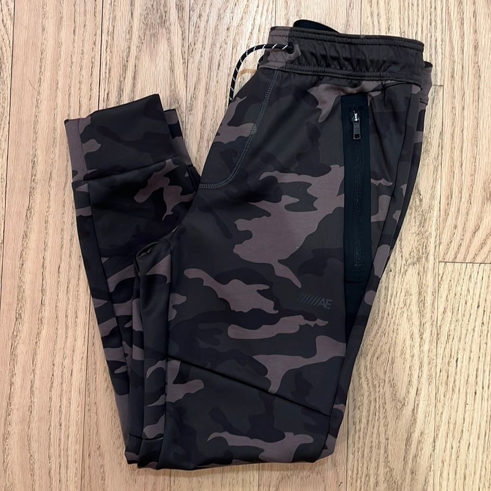 American Eagle Camo Joggers